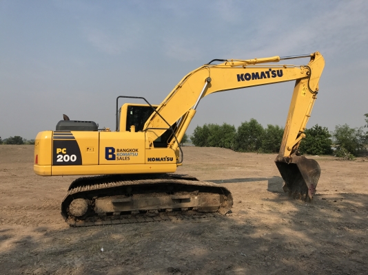 ขาย KOMATSU PC200-8MO สภาพสวยๆ พร้อมใช้งาน 5000 ชั่วโมง(PM7000ชม) ชมรถที่หน้างานได้ทุกวัน สนใจติดต่อ 081-4283210