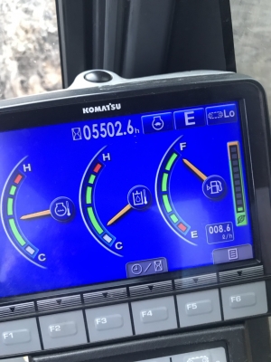 ขาย KOMATSU PC200-8MO สภาพสวยๆ พร้อมใช้งาน 5000 ชั่วโมง(PM7000ชม) ชมรถที่หน้างานได้ทุกวัน สนใจติดต่อ 081-4283210