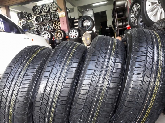 ขายยางป้ายแดงถอด0 bridgestone dueler h/t 684ll 265/65r17 ยางปี18 สนใจติดต่อร้าน ก.เจริญการยางครับ 081-3747940