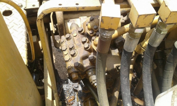 Pc100-2 สภาพเก่านอก ช่วงล่างเต็ม ขาย370000 อยู่นครปฐม Pc100-2 สภาพเก่านอก ช่วงล่างเต็ม ขาย370000 อยู่นครปฐม