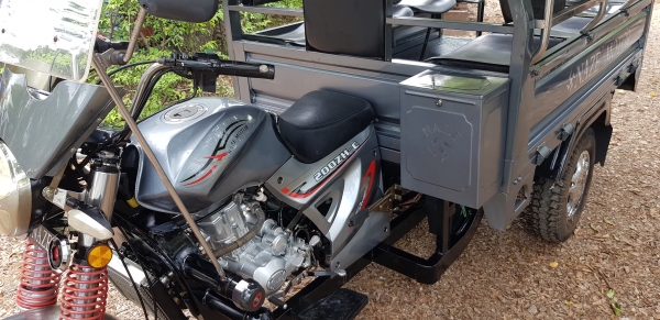 3 ล้อ 200 cc.กะบะกว้าง 1.30 x 2.00 เมตร รถใหม่ราคาถูกกว่าท้องตลาด