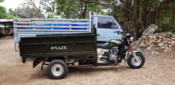 3 ล้อการเกษตรและก่อสร้าง 200 cc. ราคา 74000 บาท กะบะกว้าง 1.30 x 2.00 ซ.ม. ยกดั้มด้วยไฮดรอลิค