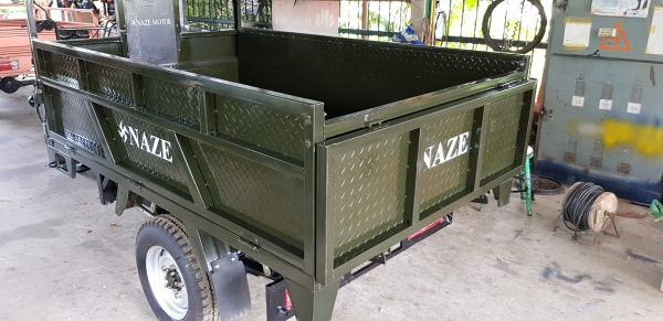 3 ล้อการเกษตรและก่อสร้าง 200 cc. ราคา 74000 บาท กะบะกว้าง 1.30 x 2.00 ซ.ม. ยกดั้มด้วยไฮดรอลิค