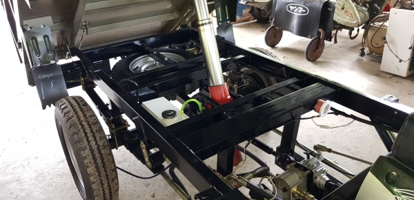 3 ล้อการเกษตรและก่อสร้าง 200 cc. ราคา 74000 บาท กะบะกว้าง 1.30 x 2.00 ซ.ม. ยกดั้มด้วยไฮดรอลิค