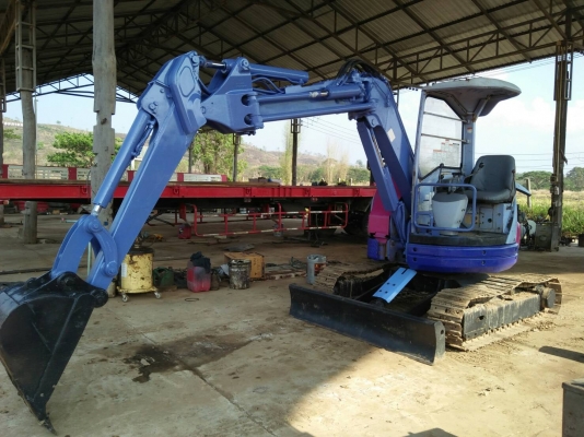 ขายรถขุด ยีห้อ KOMATSU รุ่น PC38UUM-2 สภาพพร้อมใช้งาน มีเอกสาร ใบมีด/ โซ่เหล็ก /ออฟเซ็ทบูม/เครื่อง 3 ขายรถขุด ยีห้อ KOMATSU รุ่น PC38UUM-2 สภาพพร้อมใช้งาน มีเอกสาร ใบมีด/ โซ่เหล็ก /ออฟเซ็ทบูม/เครื่อง 3