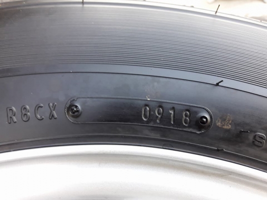 ขายล้อเหล็กป้ายแดง ranger 16" 6รู139.7 ยาง dunlop splt30a 215/70r16 ผลิตสัปดาห์ที่ 9 ปี 18