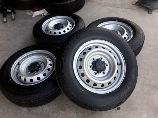 ขายล้อเหล็กป้ายแดง ranger 16" 6รู139.7 ยาง dunlop splt30a 215/70r16 ผลิตสัปดาห์ที่ 9 ปี 18