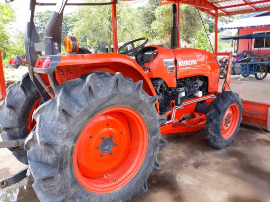 ขายรถไถL4708รถไร่ใบมีดผาล6พร้อมใช้ครับ ขายรถไถL4708รถไร่ใบมีดผาล6พร้อมใช้ครับ