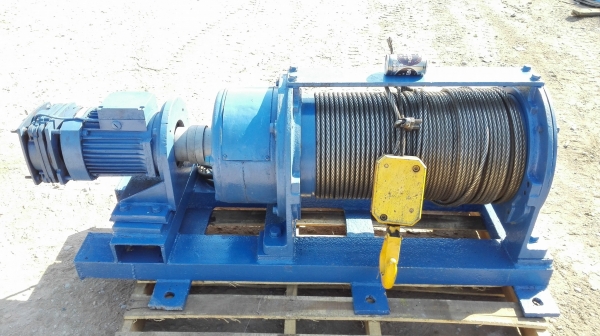 กว้านสลิงวินซ์ไฟฟ้าเยอรมัน FREISSLER WINCH 5000 KG พร้อมใช้