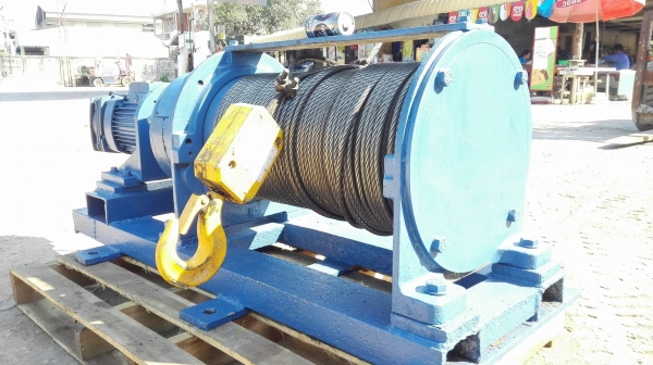 กว้านสลิงวินซ์ไฟฟ้าเยอรมัน FREISSLER WINCH 5000 KG พร้อมใช้