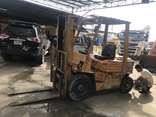รถโฟล์คลิฟท์ 2.5 ตัน TOYOTA รุ่น5 5FD20 ดีเซล มีรีวิวด้านล่าง