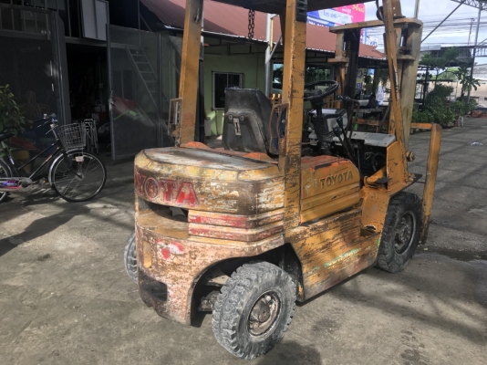 รถโฟล์คลิฟท์ 2.5 ตัน TOYOTA รุ่น5 5FD20 ดีเซล มีรีวิวด้านล่าง
