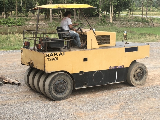 ขายรถบด ล้อยาง