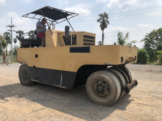 ขายรถบด ล้อยาง