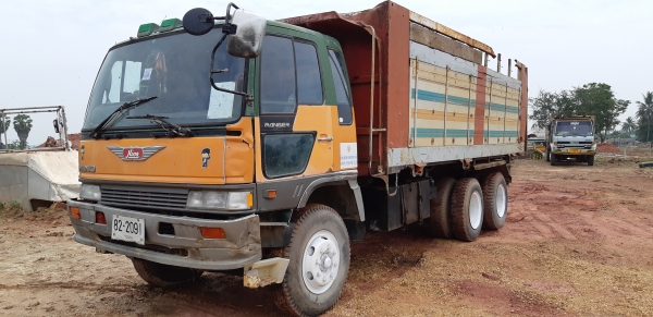 ขายสิบล้อดั้มFM3Mเครื่องเดิมเกียรเดิมสองเพลากะบะเนียม