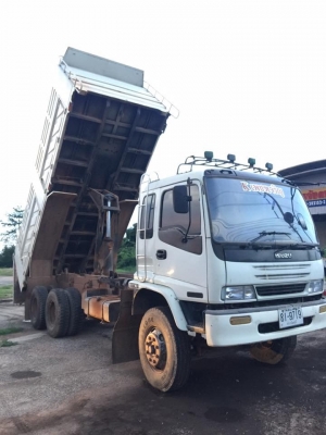 DECA270ยุโรวัน 2เพลาดั้ม กะบะสามมิตร สภาพดีมาก พร้อมใช้งาน