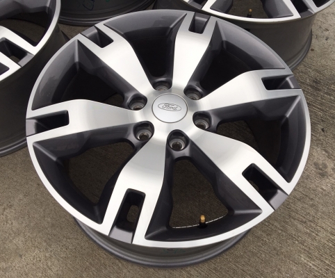 ล้อแม็กป้ายแดง Ford Evereat ขอบ20