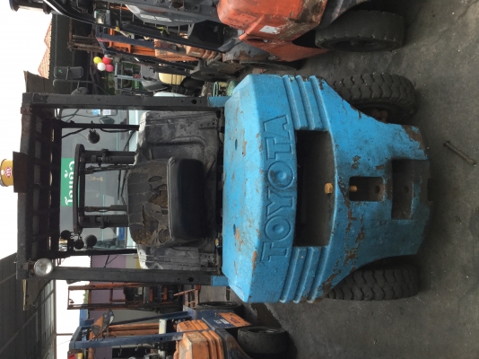 อาร์ ซี เอช โฟรคลิฟท์ ขาย โตโยต้า รุ่น 5 ดีเซล เสาเข้าตู้ 3 เมตร อาร์ ซี เอช โฟรคลิฟท์ ขาย โตโยต้า รุ่น 5 ดีเซล เสาเข้าตู้ 3 เมตร