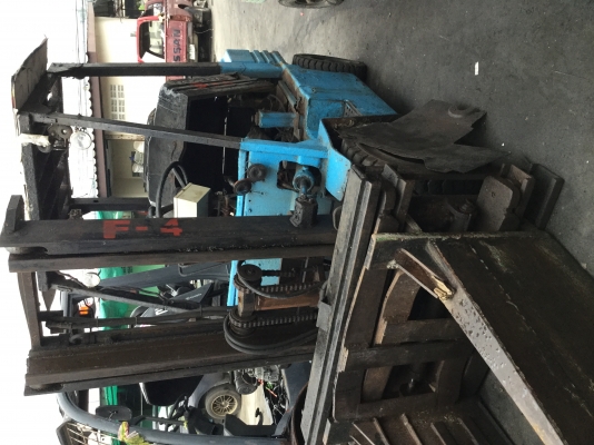 อาร์ ซี เอช โฟรคลิฟท์ ขาย โตโยต้า รุ่น 5 ดีเซล เสาเข้าตู้ 3 เมตร อาร์ ซี เอช โฟรคลิฟท์ ขาย โตโยต้า รุ่น 5 ดีเซล เสาเข้าตู้ 3 เมตร