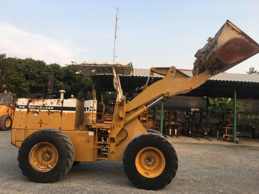 ขายรถตัก Komatsu 510 ; รถเก่าญี่ปุ่น 100\%;  สภาพสวยพร้อมใช้งานได้ทันที สนใจติดต่อ 081-9485494