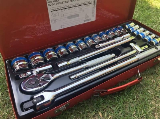 ขายเหมาลดราคา 5 รายการ ราคา 2 หมื่น จัดโปร 3 วัน  1.เครื่องเลื่อย HERO 14 นิ้ว ใช้ไฟบ้าน 2.แท่นสว่าน 16 mm. ของใหม่ ไต้หวัน ใช้ไฟบ้าน 3.ประแจบล๊อคครบชุด ของใหม่ เยอรมัน 4.C-Clamp ของใหม่ 3" , 4", 5" จำนวน 6 ชิ้น สันเกลียวใหญ่ 5.พัดลมดูดอากา