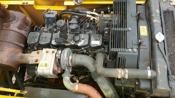 รถขุดไฮดรอลิค รุ่นยอดนิยม Komatsu PC200-7 S/N:79916 10,xxx ชั่วโมง เอกสารเล่มทะเบียน รถขุดไฮดรอลิค รุ่นยอดนิยม Komatsu PC200-7 S/N:79916 10,xxx ชั่วโมง เอกสารเล่มทะเบียน