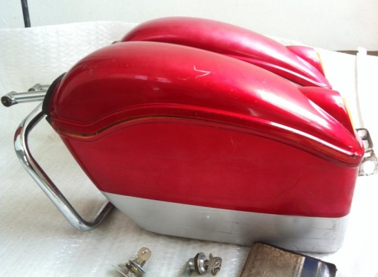 กล่องติดข้างรถมอเตอร์ไซค์ เก็บของ Side Cases