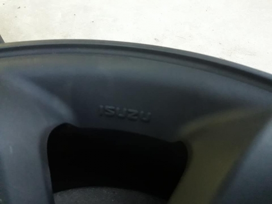 ขายล้อแม็ก isuzu เล็บเหยี่ยว 16"&times;7" et7.5 6รู139.7 สีดำด้าน มีรอยนิดหน่อย รูดุมเดิมๆ