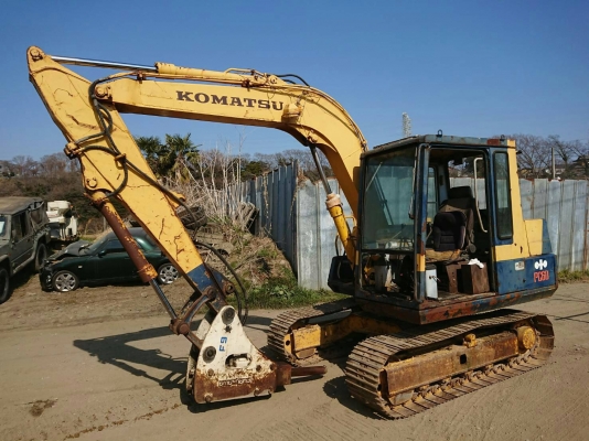 มาใหม่จ้า KOMATSU PC60-5 เก่านอกแท้ มีลายแย๊ก  เครื่องปั๊มดี  ไฟฟ้าครบ  พร้อมใช้  ดทร 089-7462641  สุวรรณี