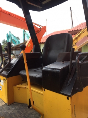 ขายจ้ารถดัน KOMATSU D20P-7  เก่านอกแท้  สภาพสวย เดิมๆๆ  ชั่วโมงน้อย  พร้อมใช้  โทร 089-7462641  สุวรรณี