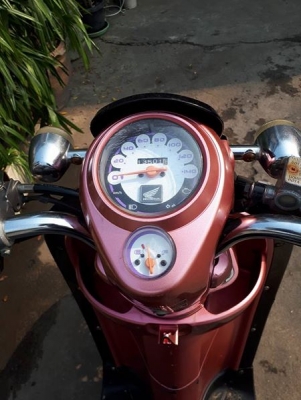 Honda Scoopy i ปี 2554 สีชมพูขาว ลายแอคทีฟบอย รถสวยๆ Honda Scoopy i ปี 2554 สีชมพูขาว ลายแอคทีฟบอย รถสวยๆ