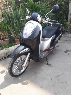 Scoopy i สีดำเทา (ล้อแม็กซ์) รุ่น Prestige guy รถสวยคลาสสิค สวยคุ้มค่าประหยัดน้ำมัน