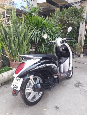 Scoopy i สีดำเทา (ล้อแม็กซ์) รุ่น Prestige guy รถสวยคลาสสิค สวยคุ้มค่าประหยัดน้ำมัน