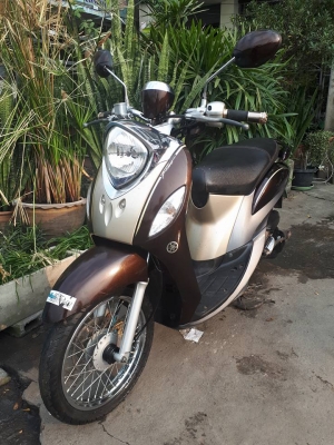 รุ่นหัวฉีด New Fino FI สีดำน้ำตาล ปี 2556 สวยหรูคลาสสิคมากๆ