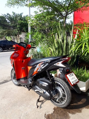 Honda Click 125i ปี 2557 สีดำแดง รถสวยมากมาย คุ้มค่าเกินราคา Honda Click 125i ปี 2557 สีดำแดง รถสวยมากมาย คุ้มค่าเกินราคา