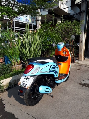 ตัวท๊อป Scoopy i S12 สีฟ้าส้ม (ล้อแม็กซ์แท้ยางเรเดียน) สวยสุดคุ้ม ตัวท๊อป Scoopy i S12 สีฟ้าส้ม (ล้อแม็กซ์แท้ยางเรเดียน) สวยสุดคุ้ม
