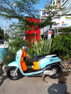 ตัวท๊อป Scoopy i S12 สีฟ้าส้ม (ล้อแม็กซ์แท้ยางเรเดียน) สวยสุดคุ้ม