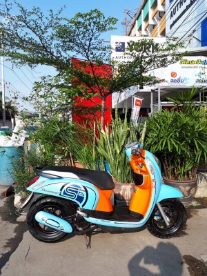 ตัวท๊อป Scoopy i S12 สีฟ้าส้ม (ล้อแม็กซ์แท้ยางเรเดียน) สวยสุดคุ้ม ตัวท๊อป Scoopy i S12 สีฟ้าส้ม (ล้อแม็กซ์แท้ยางเรเดียน) สวยสุดคุ้ม