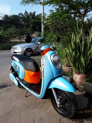 ตัวท๊อป Scoopy i S12 สีฟ้าส้ม (ล้อแม็กซ์แท้ยางเรเดียน) สวยสุดคุ้ม