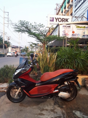PCX 150 I สีดำแดง รถสวยวิ๊ง ราคาถูก ได้ไปสุดคุ้ม