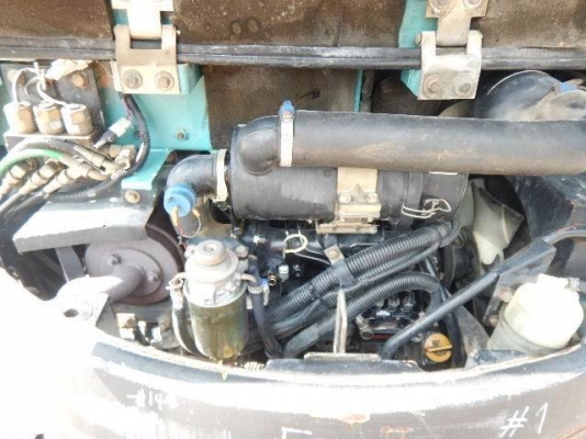 FROM JAPANรถขุดKOBELCO SK30UR-2 /เครื่องยนต์YANMAR 3TNE84 -3สูบ(เครื่องดำ)/คอนโทรลน้ำมัน/ปั๊มนิ้ว/ ร