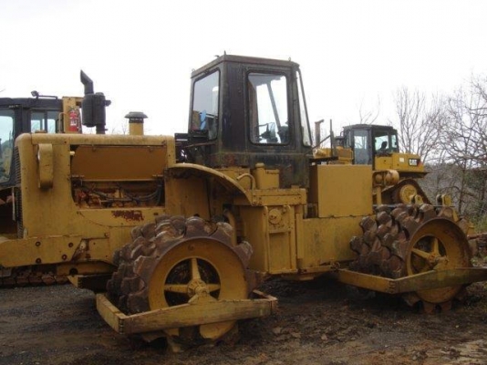 CATERPILLAR รุ่น 815