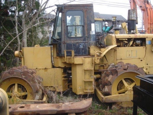CATERPILLAR รุ่น 815