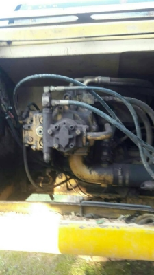 ขาย 795,000 KOMATSU pc 200-6 JAPAN S/N 97437 สูง เครื่อง KOMATSU ช่วงล่างเต็ม ไฟฟ้าครบ   ทุกรบบพร้อมใช้งาน โซ่เต็ม บู๊ชสลักทุกจุดแน่นทุกจุด เอกสารเล่มทะเบียน รถอยู่ บุรีรัมย์ 090-772-3710 090-772-3708