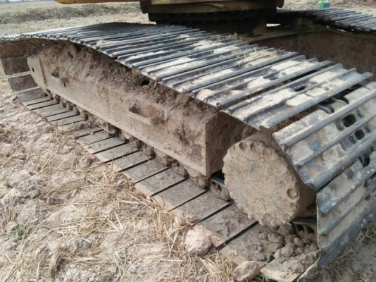 ขาย 795,000 KOMATSU pc 200-6 JAPAN S/N 97437 สูง เครื่อง KOMATSU ช่วงล่างเต็ม ไฟฟ้าครบ   ทุกรบบพร้อมใช้งาน โซ่เต็ม บู๊ชสลักทุกจุดแน่นทุกจุด เอกสารเล่มทะเบียน รถอยู่ บุรีรัมย์ 090-772-3710 090-772-3708