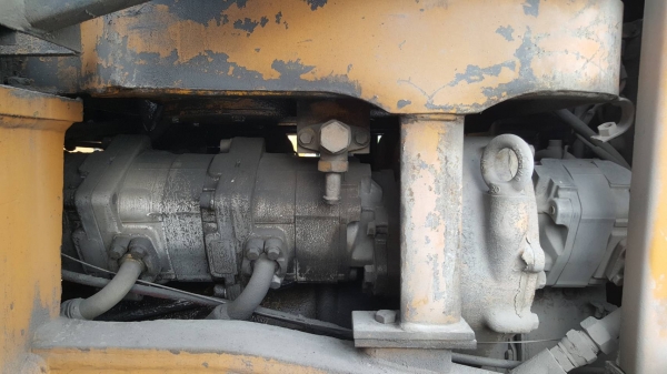 ขาย รถตัก KOMATSU WA400-1 สภาพดีพร้อมใช้งาน เครื่องดี เกียร์ดี ระบบไฮดรอริคใช้งานได้ดี ยางเต็ม เอกสารใบซื้อขาย