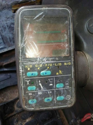 ขายด่วนแบคโฮ KOMATSU PC 200-6 ขายด่วนแบคโฮ KOMATSU PC 200-6