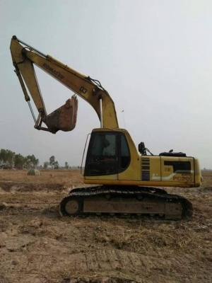 ขายด่วนแบคโฮ KOMATSU PC 200-6 ขายด่วนแบคโฮ KOMATSU PC 200-6