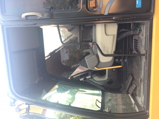 ขายดาวน์ CATERPILLAR 320D2 ทำงาน 2237ชั่วโมง สนใจโทร 081-970-1072