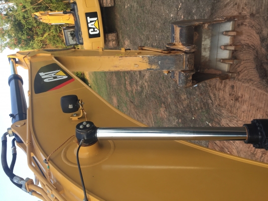 ขายดาวน์ CATERPILLAR 320D2 ทำงาน 2237ชั่วโมง สนใจโทร 081-970-1072